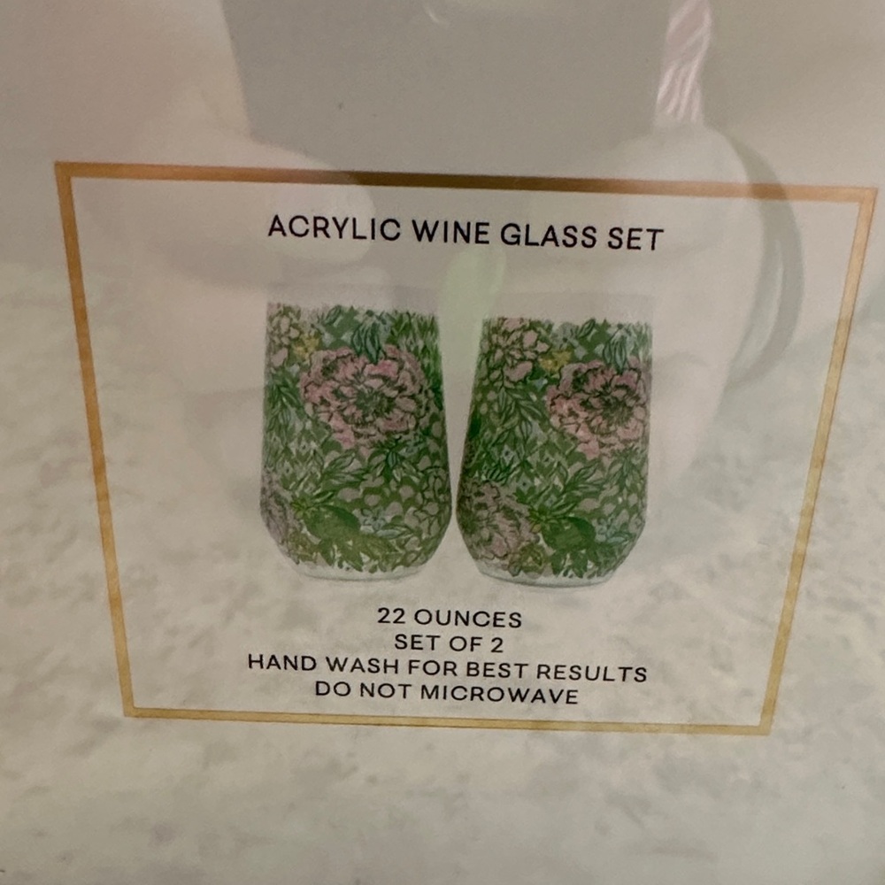 Lilly Pulitzer Acrylic Wine Glass Set - Picture 3 of 3